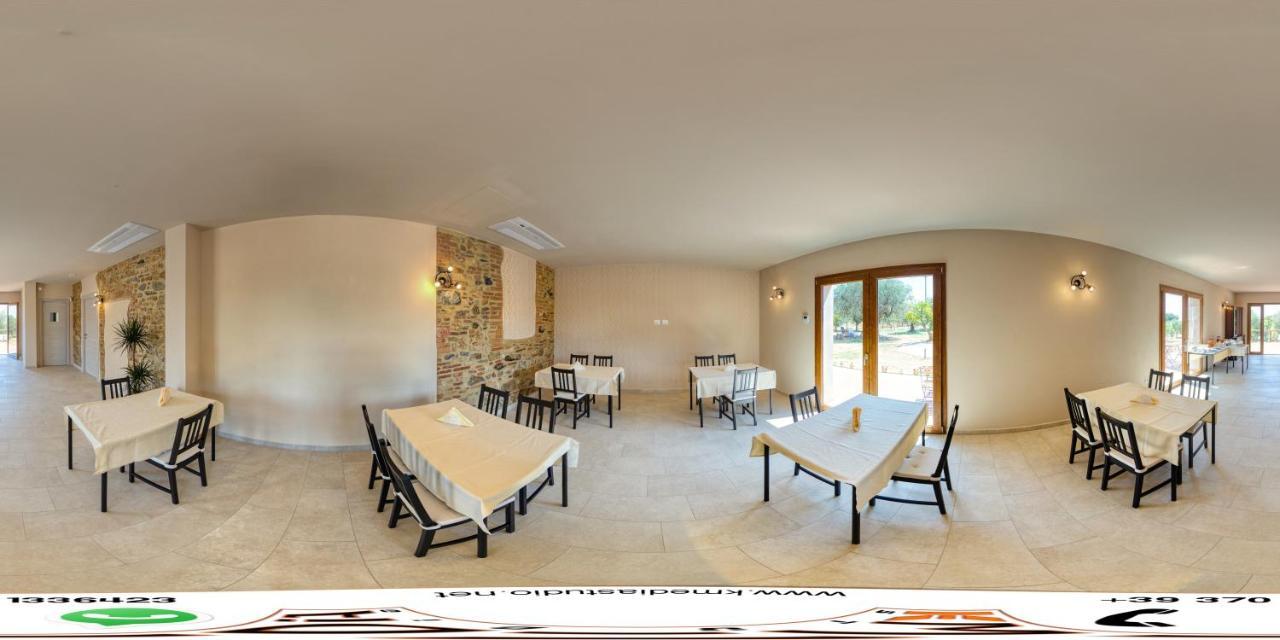 Agriturismo Il Vecchio Olivo Кастането Кардучи Екстериор снимка