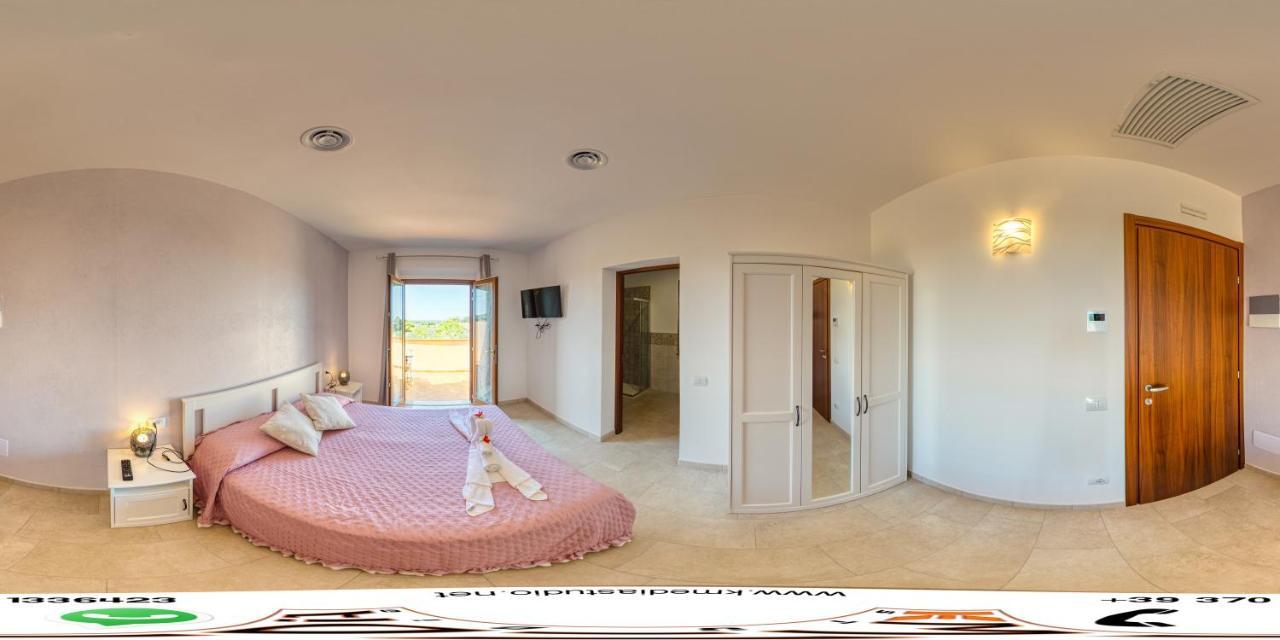 Agriturismo Il Vecchio Olivo Кастането Кардучи Екстериор снимка